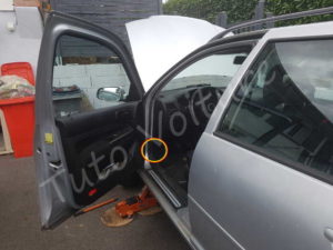 Volkswagen-bora-capot-00