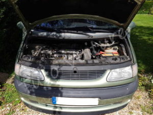 Capot ouvert Capot ouvert - Renault Espace 3 - Tuto voiture